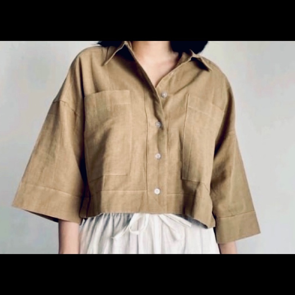 Love J- Oversize blouse size small green- beige
